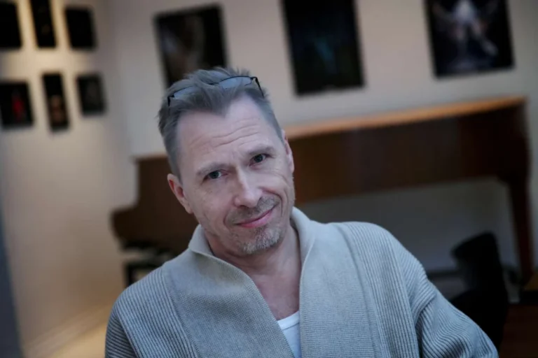 Peter_Zhelder
